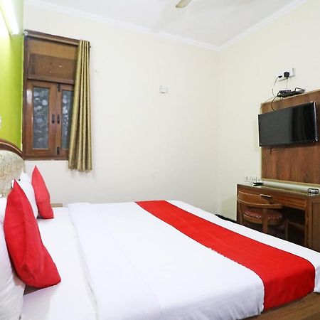 Hotel Westend Holiday Home 5 Mint From Nizamuddin Railway Station Nueva Delhi Exterior foto