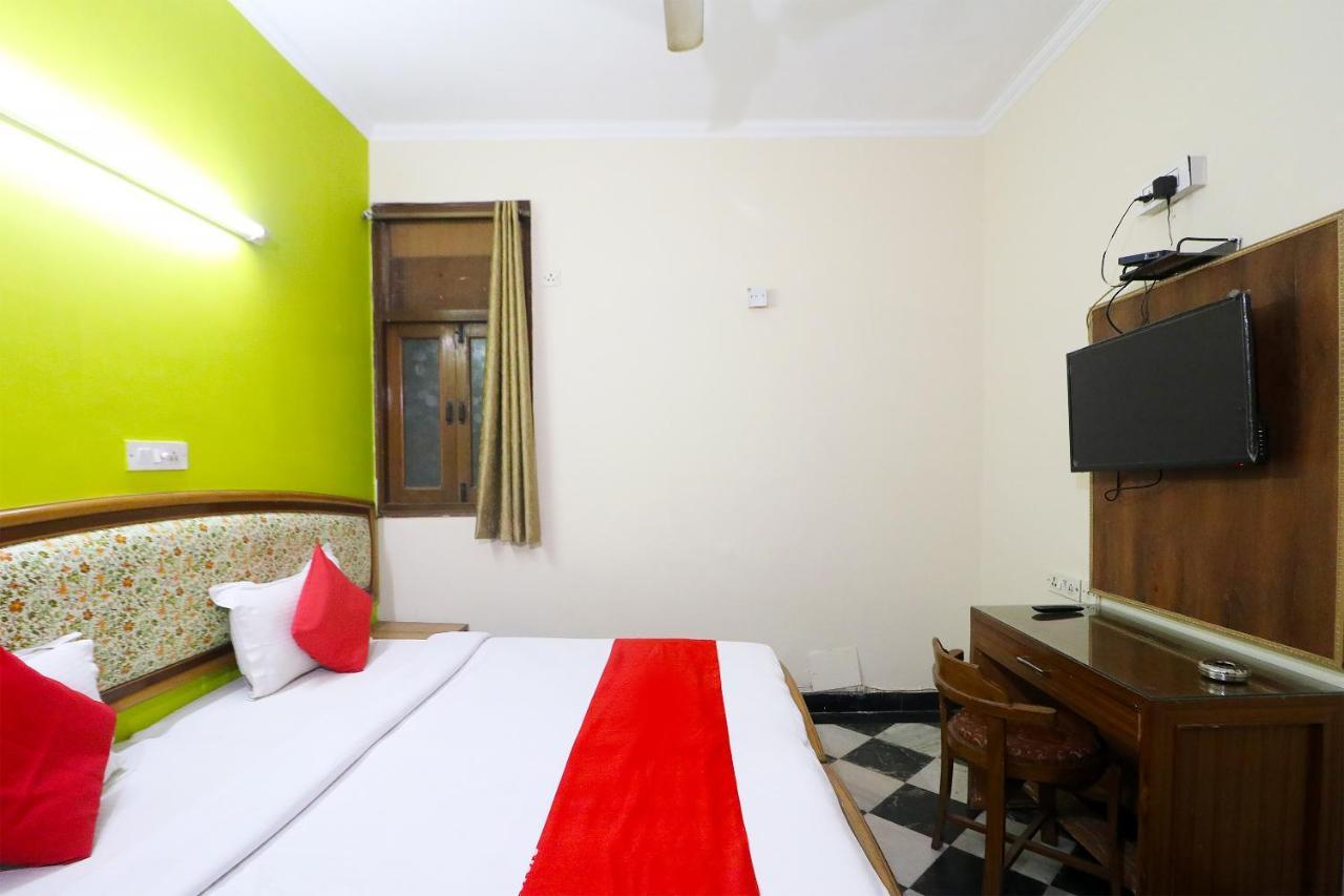 Hotel Westend Holiday Home 5 Mint From Nizamuddin Railway Station Nueva Delhi Exterior foto